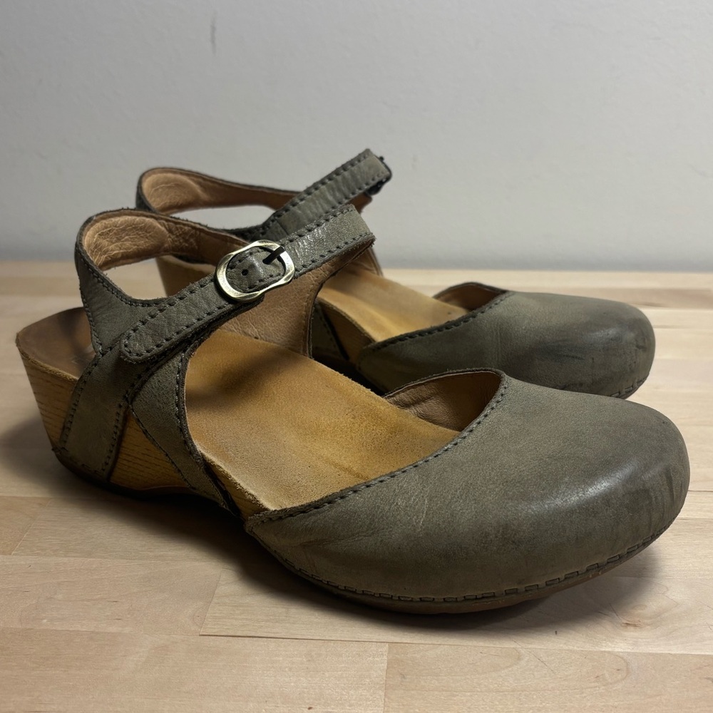 Dansko Mary Jane Clogs Size 41